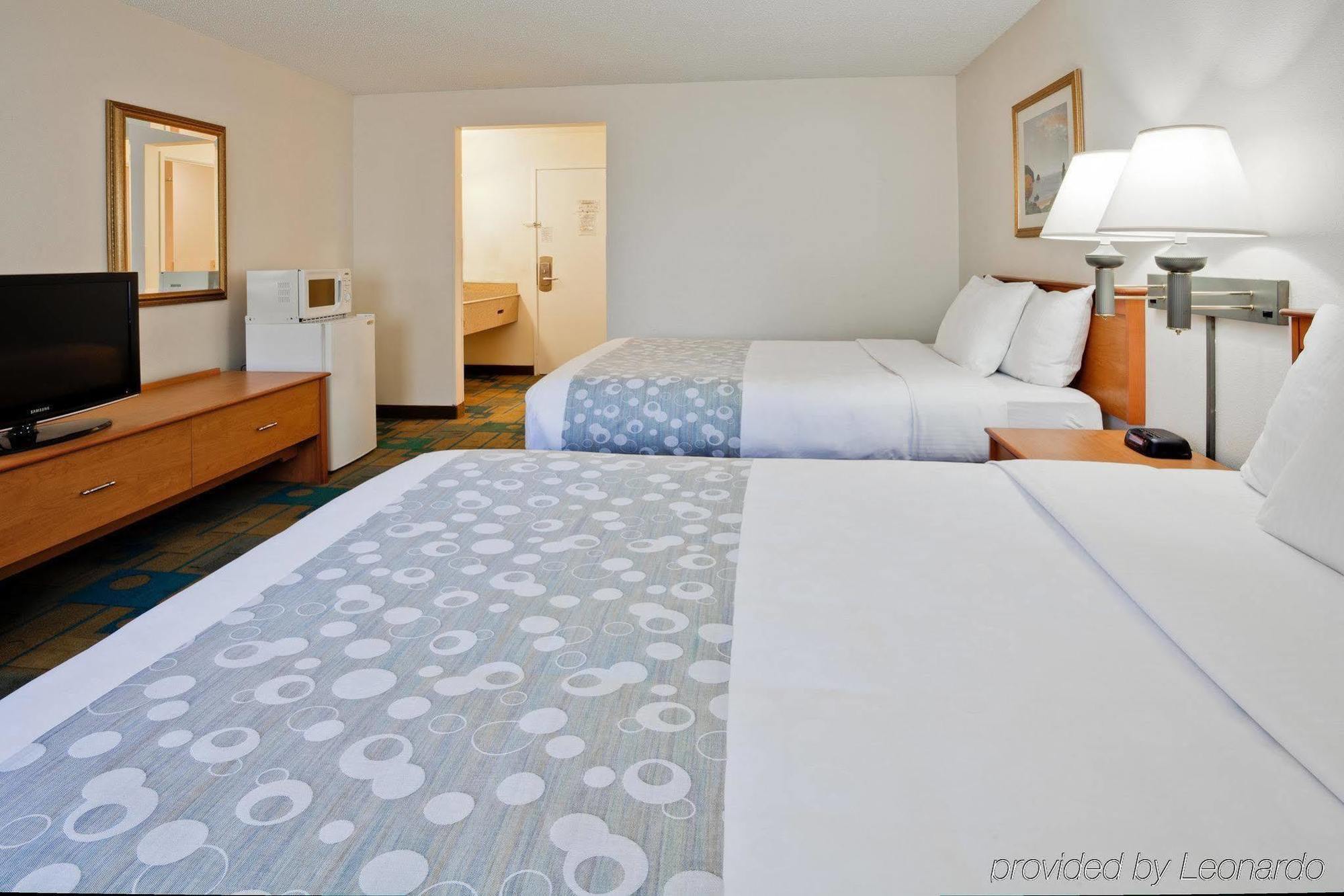 La Quinta By Wyndham Tampa Fairgrounds - Casino Hotell Mango Exteriör bild